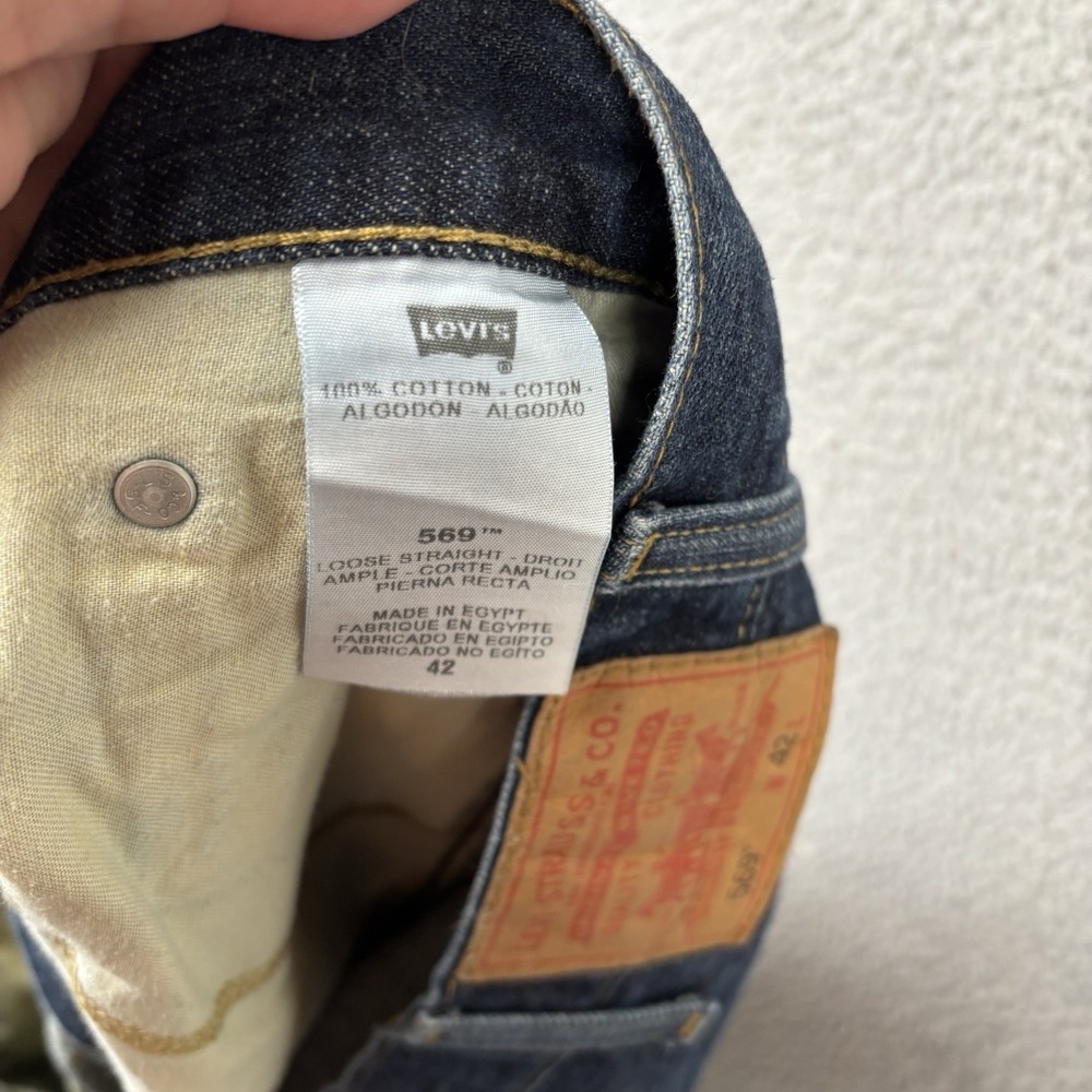 Vintage Y2K Levis 569 Shorts Men 42 Loose Fit Baggy Skate Jorts Dark Wash Denim - Picture 7 of 8